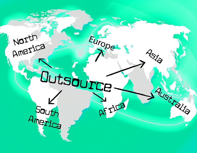 outsourcers freelancers vs agencies